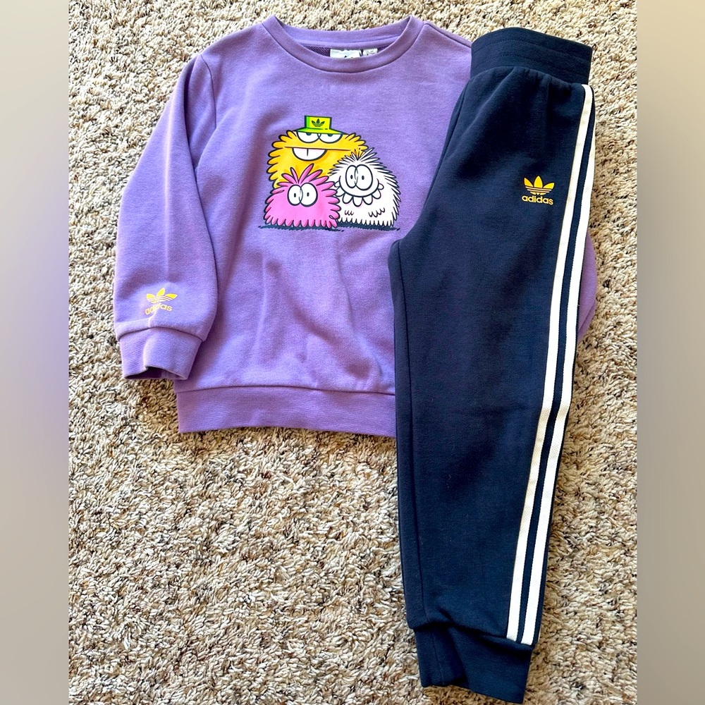 Adidas toddler sweater and jogger set (4T)